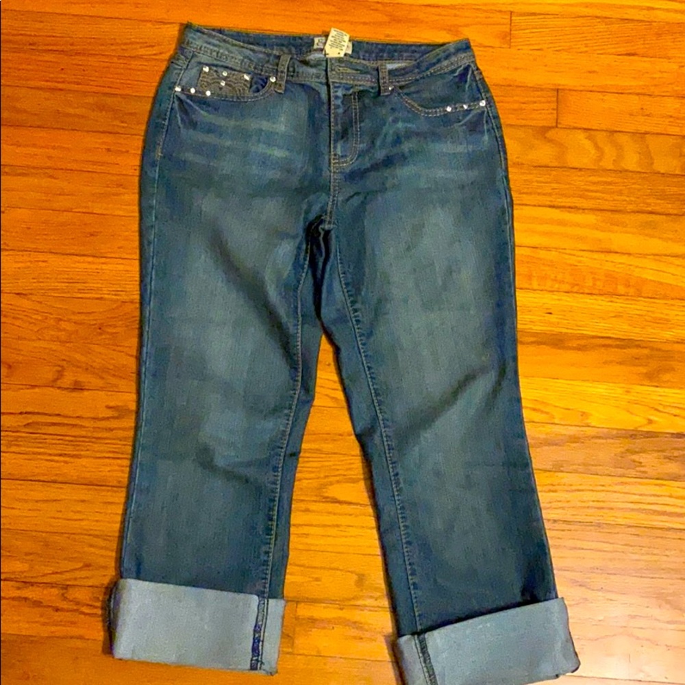 Jeans with rhinestones stubs